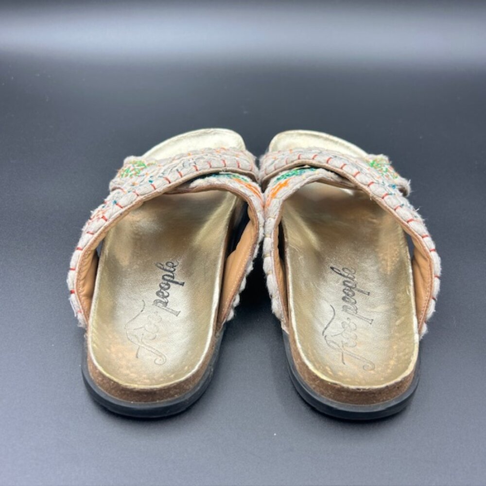 Free People Wildflowers Crossband Sandals Embroidered Sz 38 EUC OBX Sz 8 - Picture 3 of 5